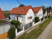 Lipót Családi ház