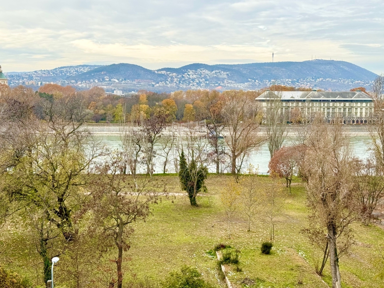 Продается Budapest XIII. kerület Квартира (панель)